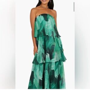 Elegant Green Strapless Dress